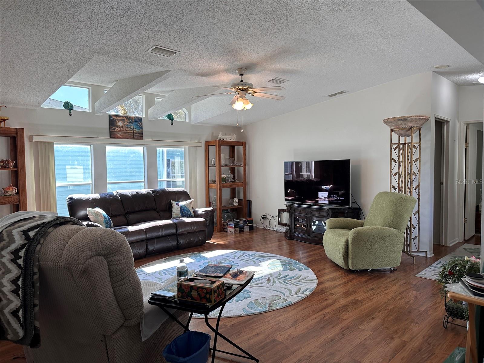 208 SHER LN, DEBARY, FL, 32713