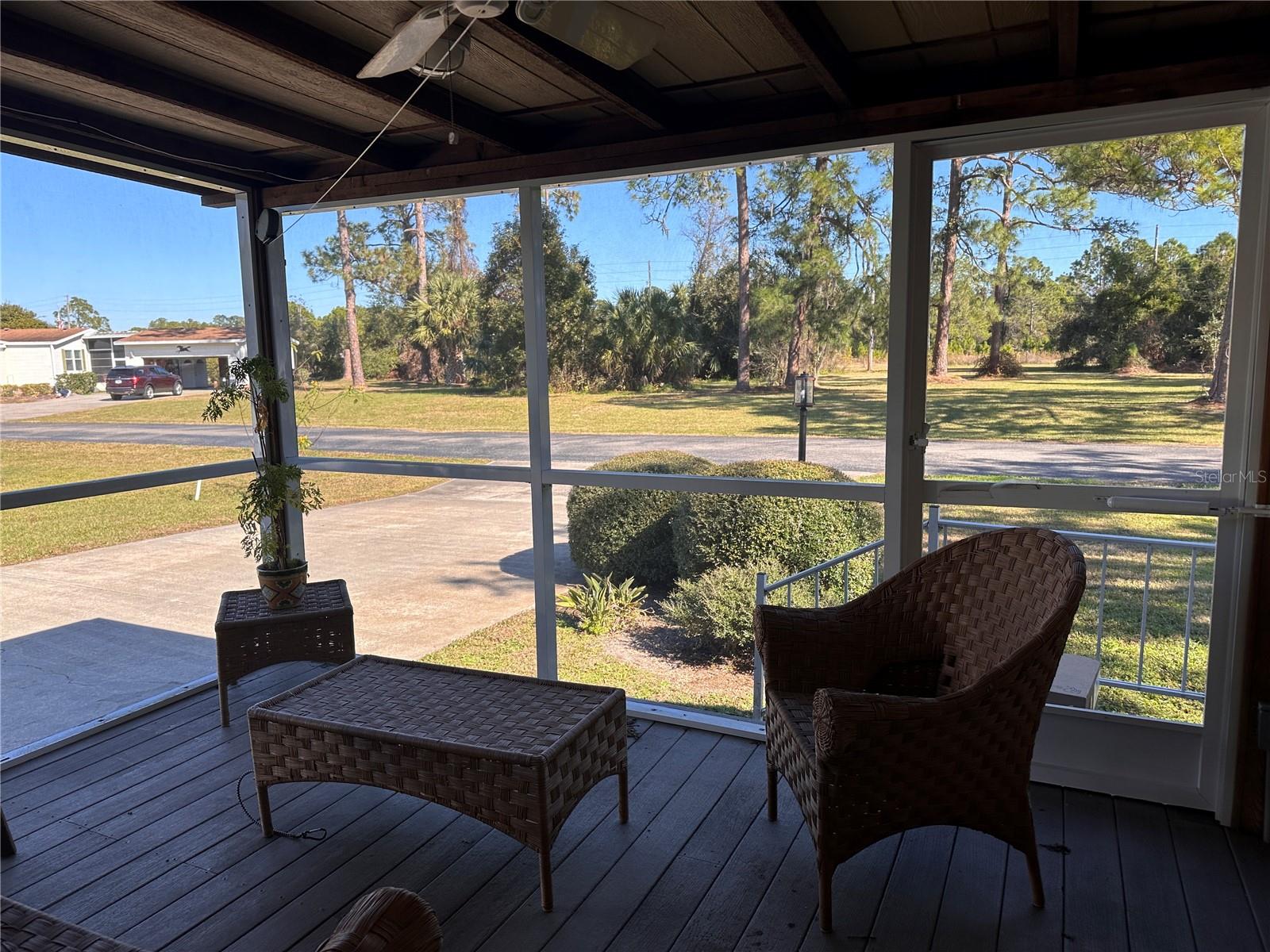 208 SHER LN, DEBARY, FL, 32713