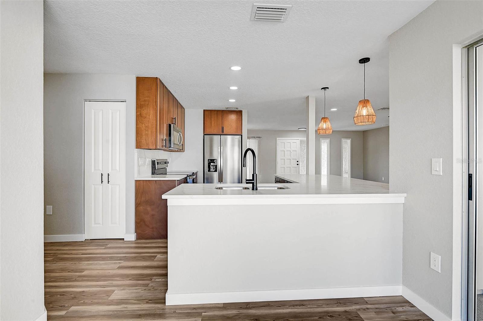 5445 BAHIA VISTA ST, SARASOTA, FL, 34232