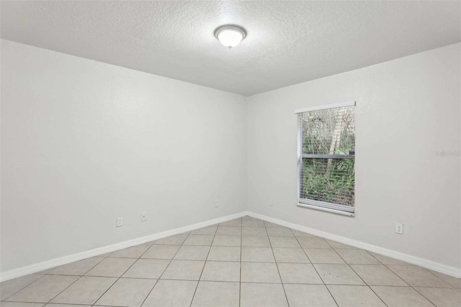 120 S GROVE ST, DELAND, FL, 32724