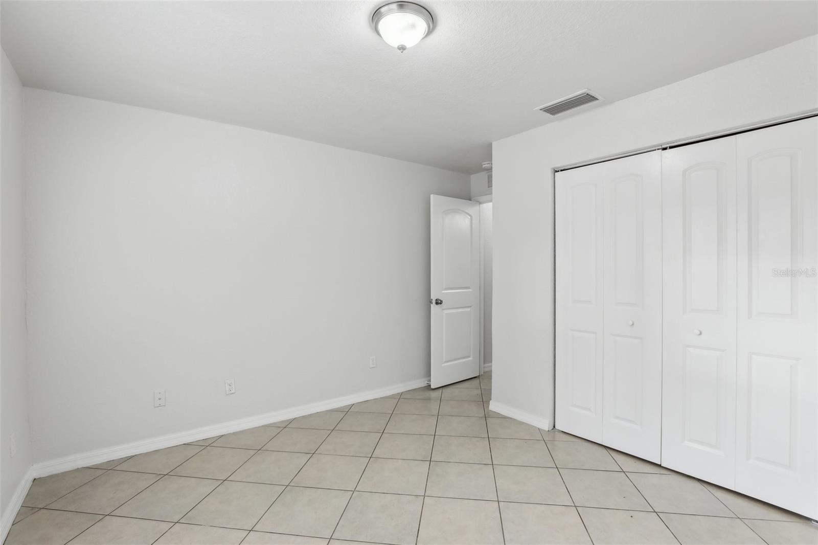 120 S GROVE ST, DELAND, FL, 32724