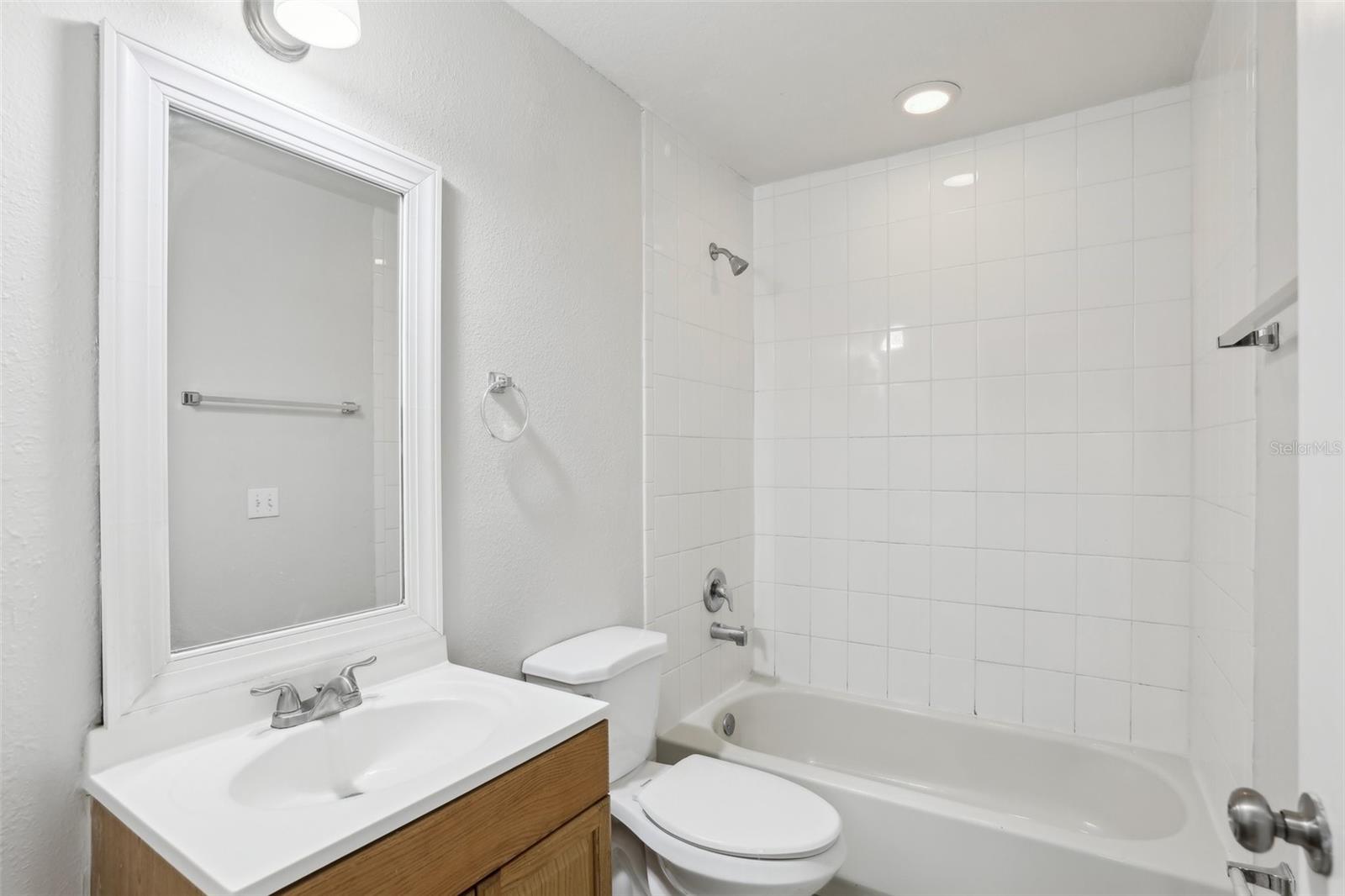 120 S GROVE ST, DELAND, FL, 32724