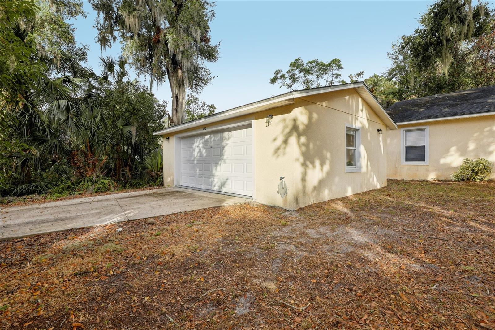 120 S GROVE ST, DELAND, FL, 32724
