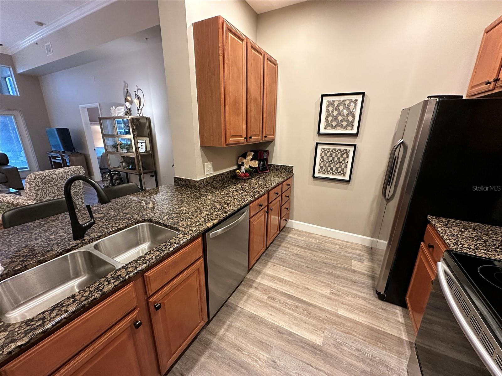 808 W 3RD AVE #111, BRADENTON, FL, 34205