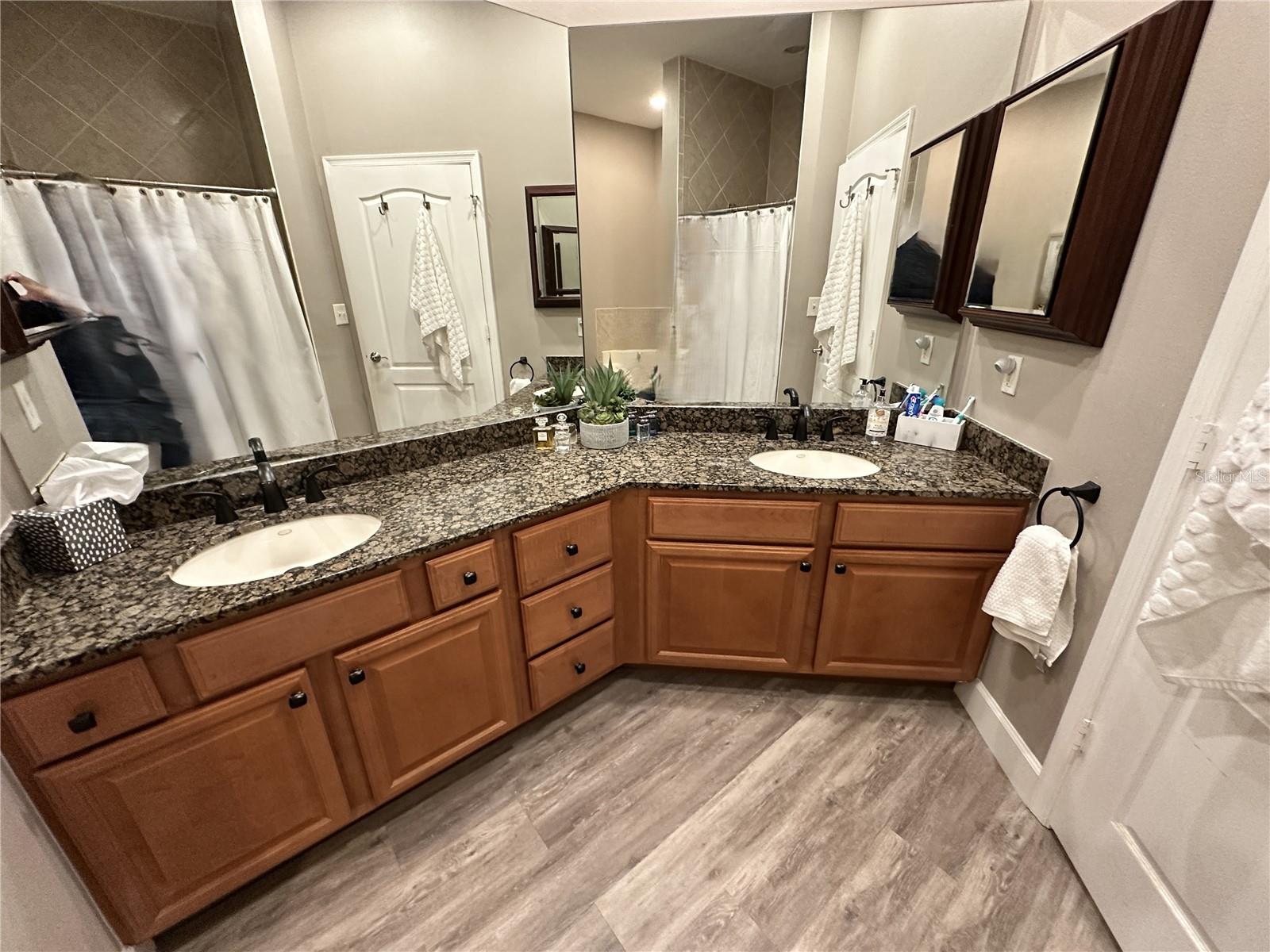 808 W 3RD AVE #111, BRADENTON, FL, 34205