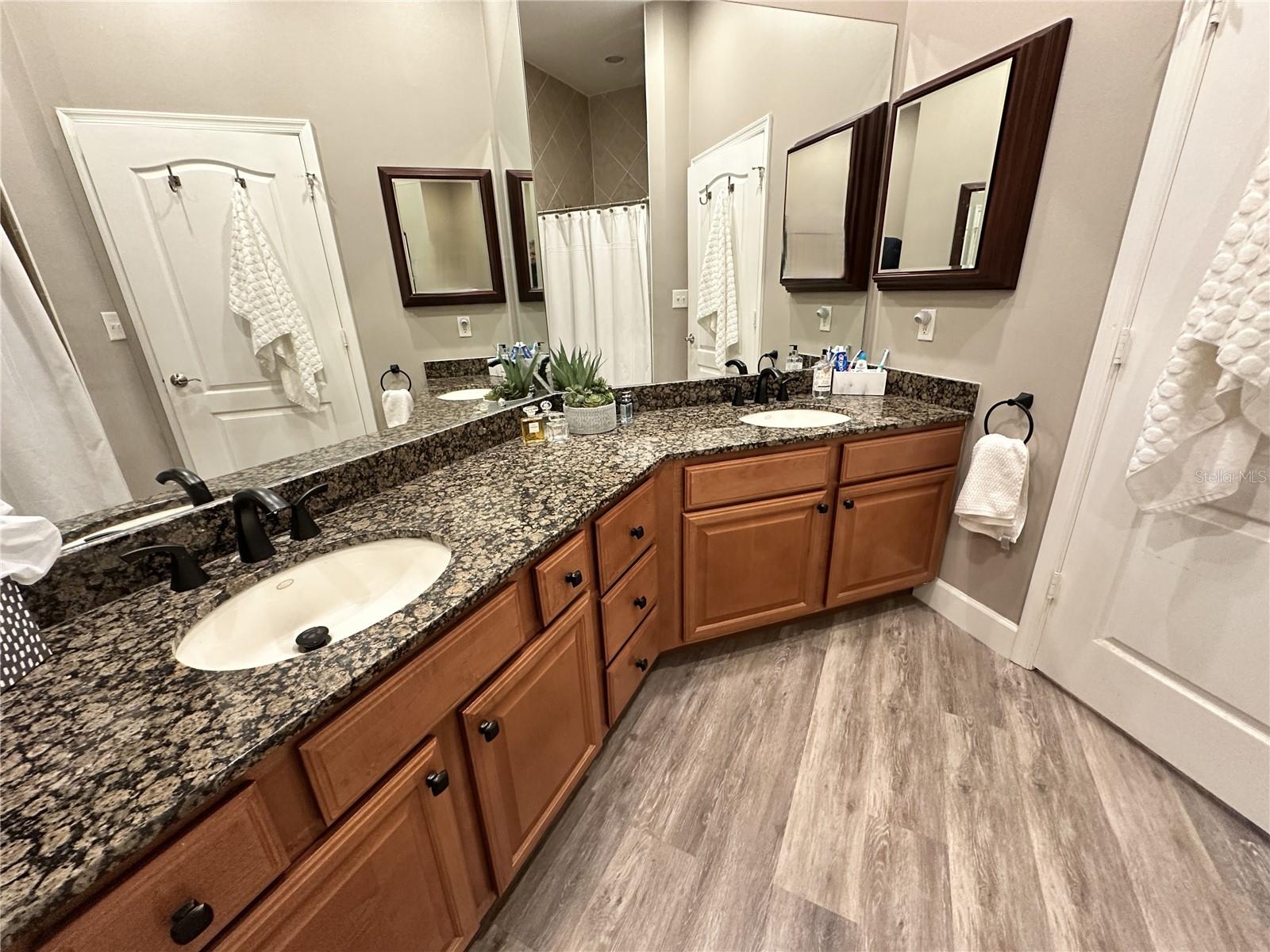 808 W 3RD AVE #111, BRADENTON, FL, 34205