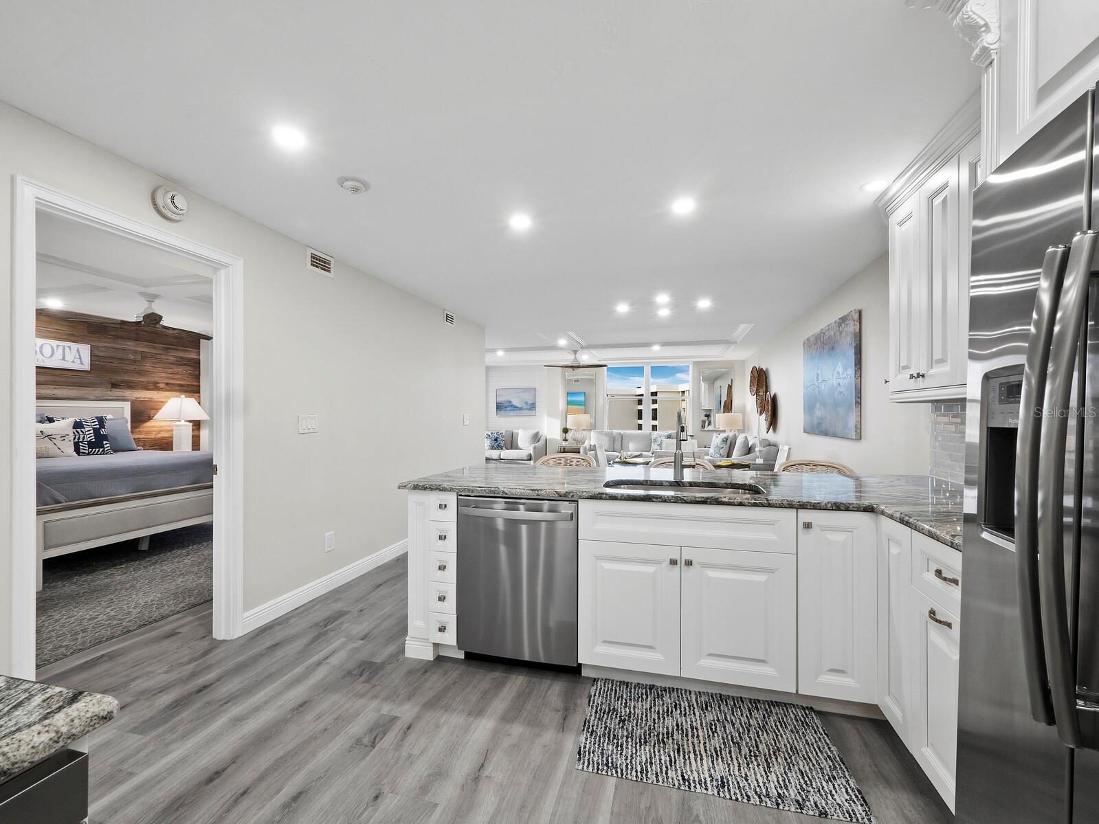 5780 MIDNIGHT PASS RD #609, SARASOTA, FL, 34242