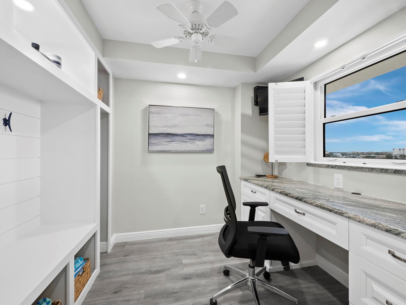 5780 MIDNIGHT PASS RD #609, SARASOTA, FL, 34242