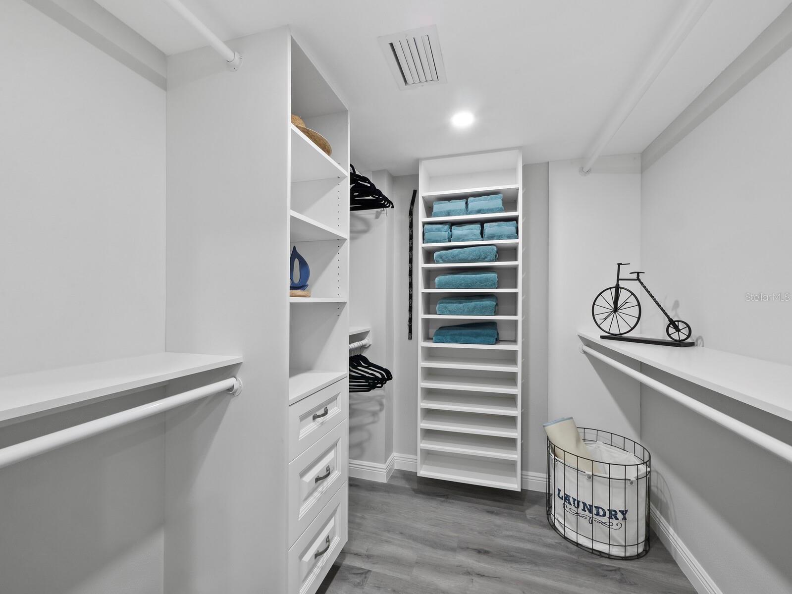 5780 MIDNIGHT PASS RD #609, SARASOTA, FL, 34242