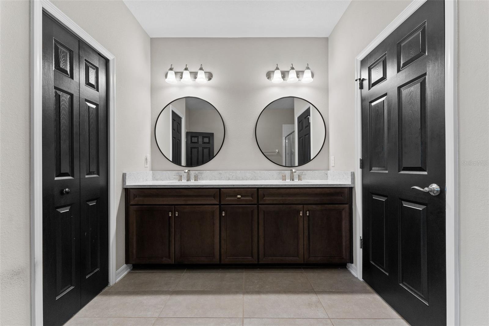 29913 SOUTHWELL LN, WESLEY CHAPEL, FL, 33543