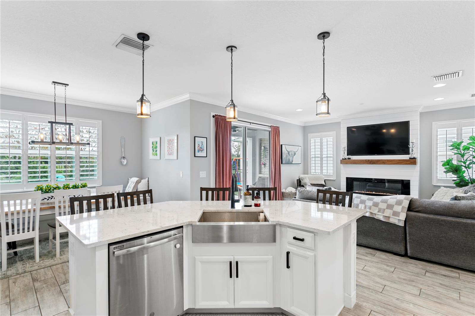 6205 VOYAGERS PL, APOLLO BEACH, FL, 33572