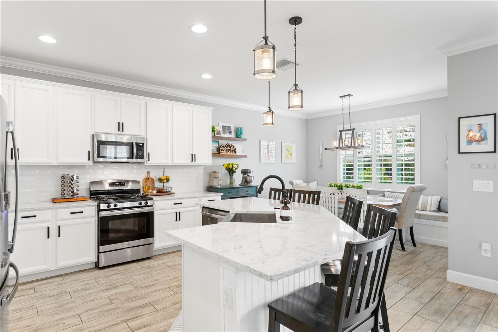 6205 VOYAGERS PL, APOLLO BEACH, FL, 33572