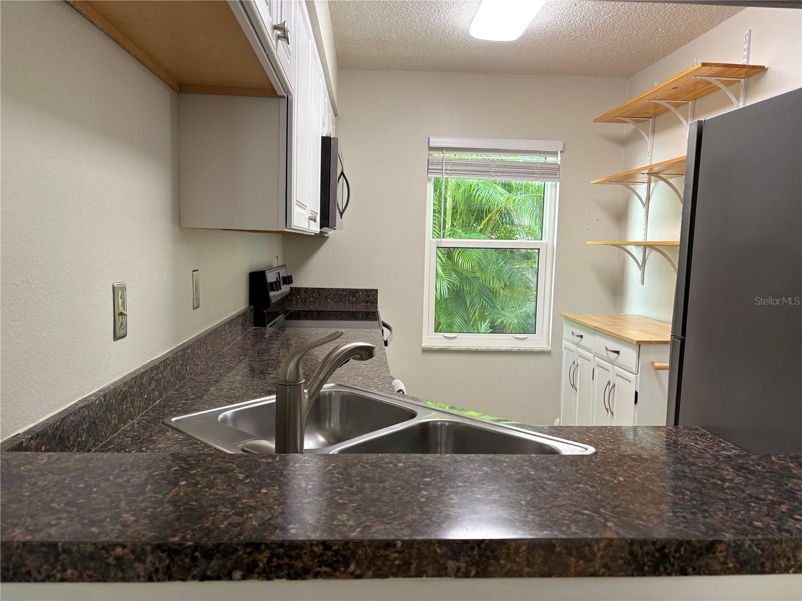 7294 CLOISTER DR #6, SARASOTA, FL, 34231
