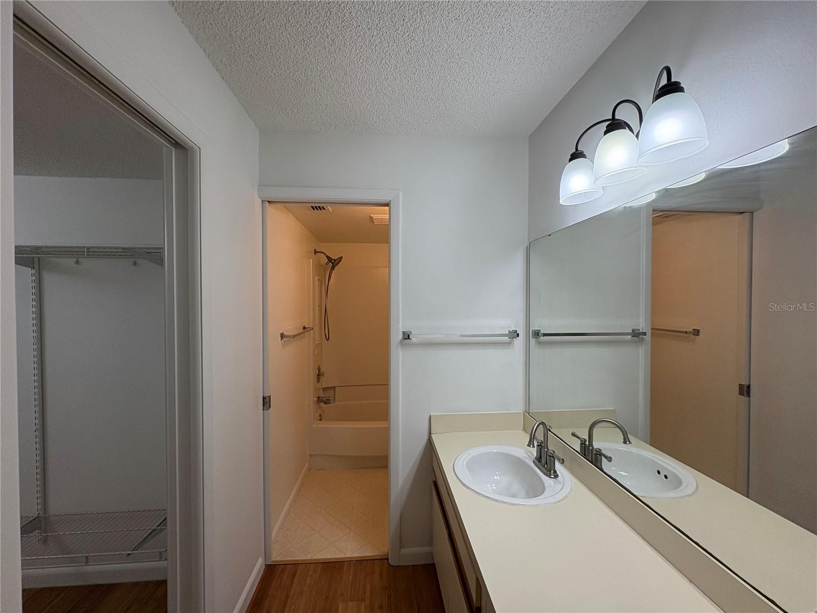 7294 CLOISTER DR #6, SARASOTA, FL, 34231