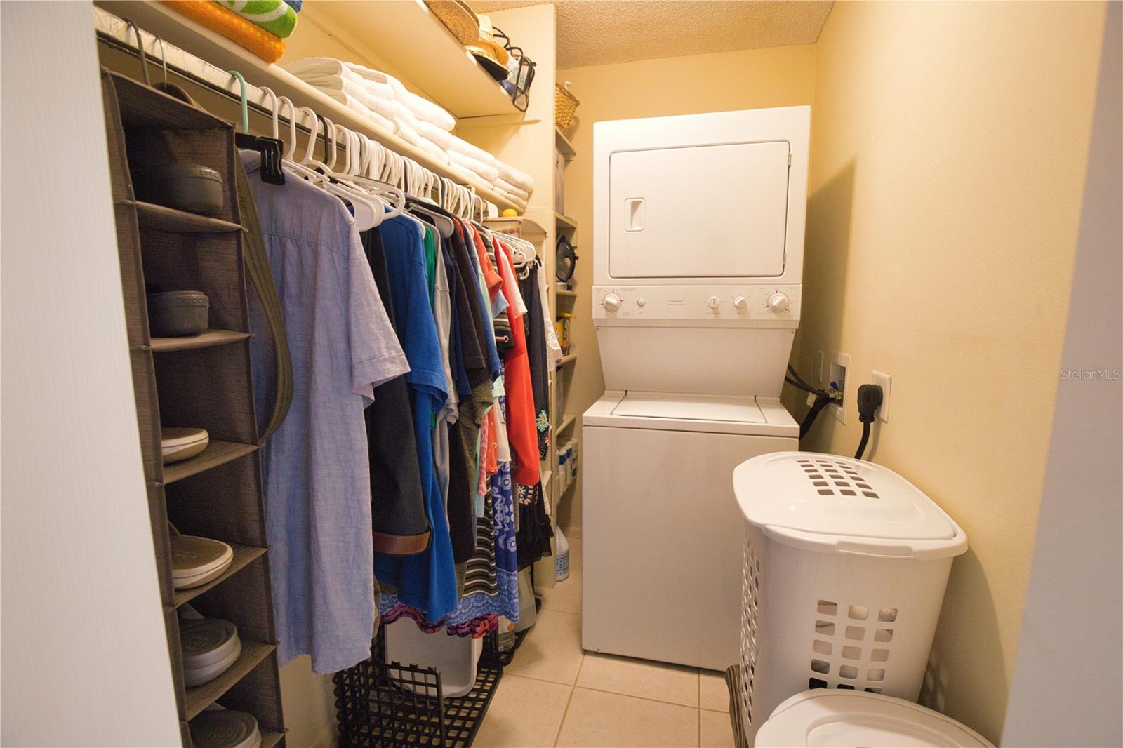 1640 STICKNEY POINT RD #202, SARASOTA, FL, 34231