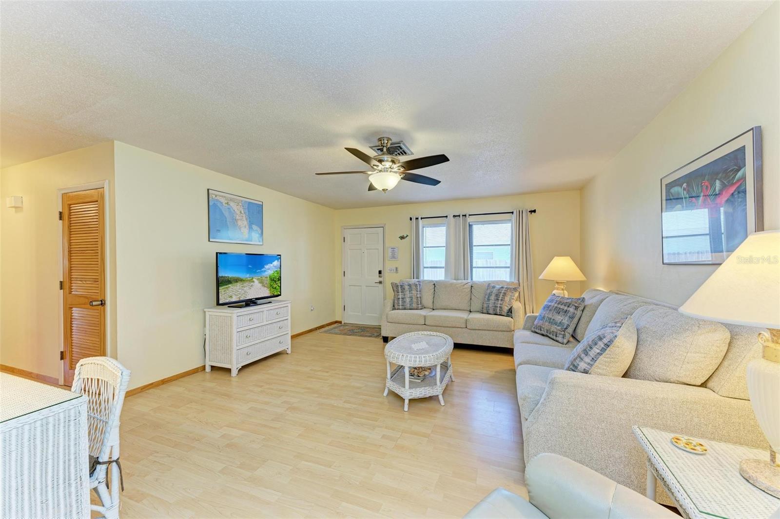 401 SHORE RD, NOKOMIS, FL, 34275