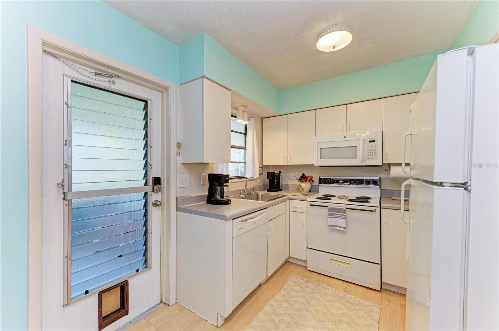 401 SHORE RD, NOKOMIS, FL, 34275