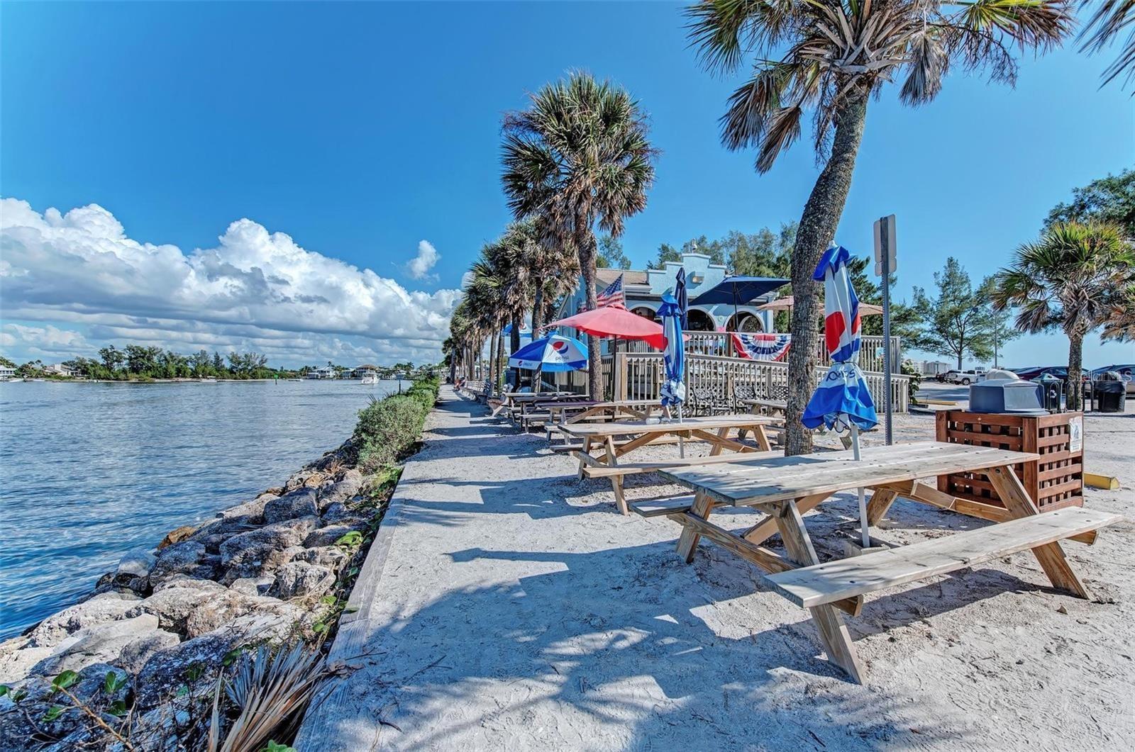 401 SHORE RD, NOKOMIS, FL, 34275