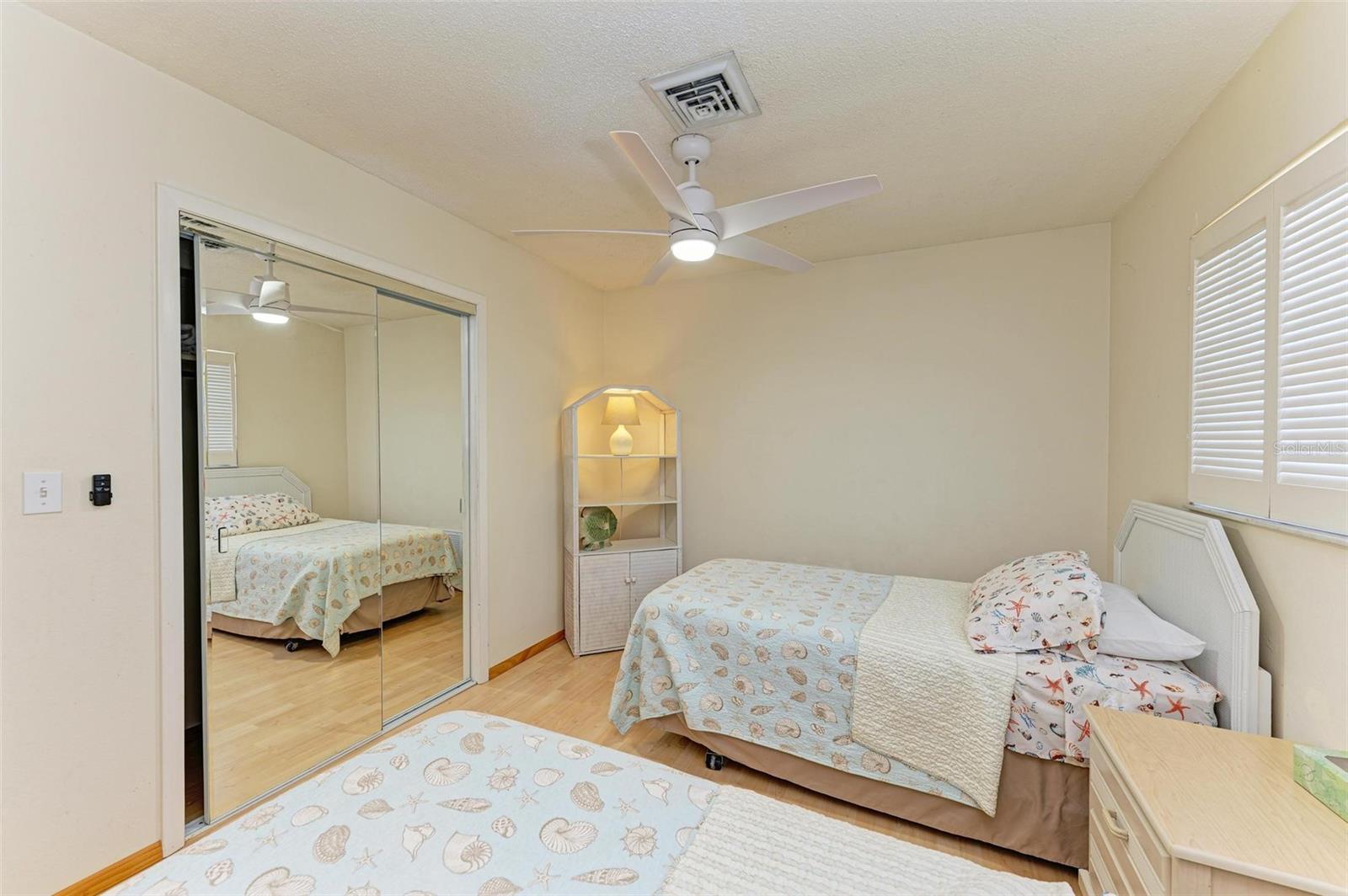 401 SHORE RD, NOKOMIS, FL, 34275