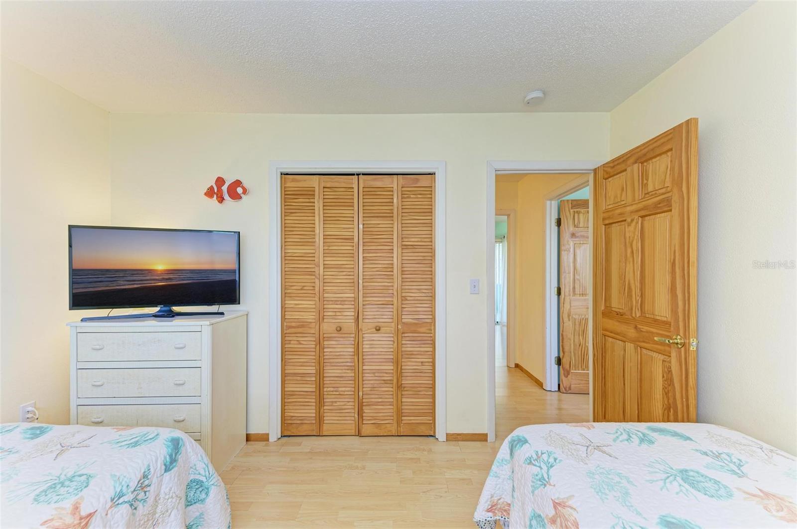 401 SHORE RD, NOKOMIS, FL, 34275