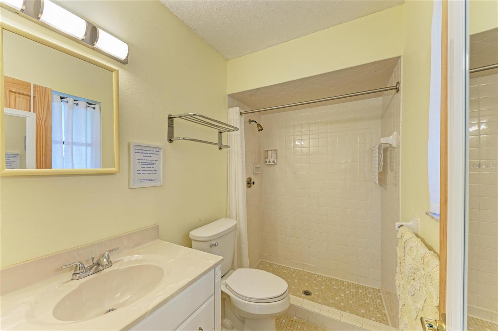401 SHORE RD, NOKOMIS, FL, 34275