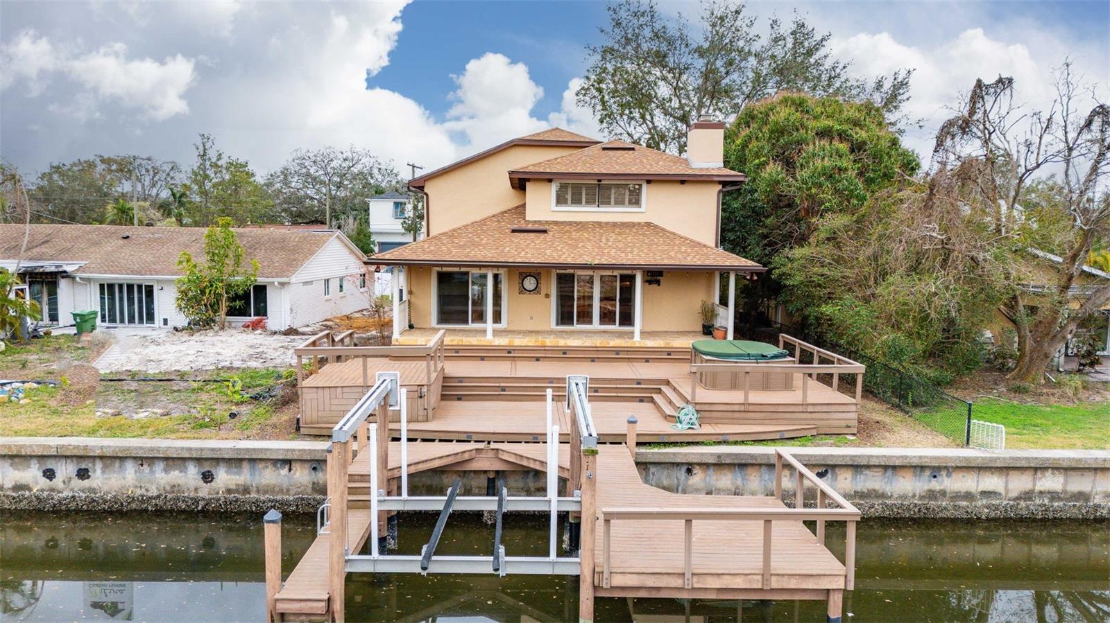 513 SUWANEE CIR, TAMPA, FL, 33606
