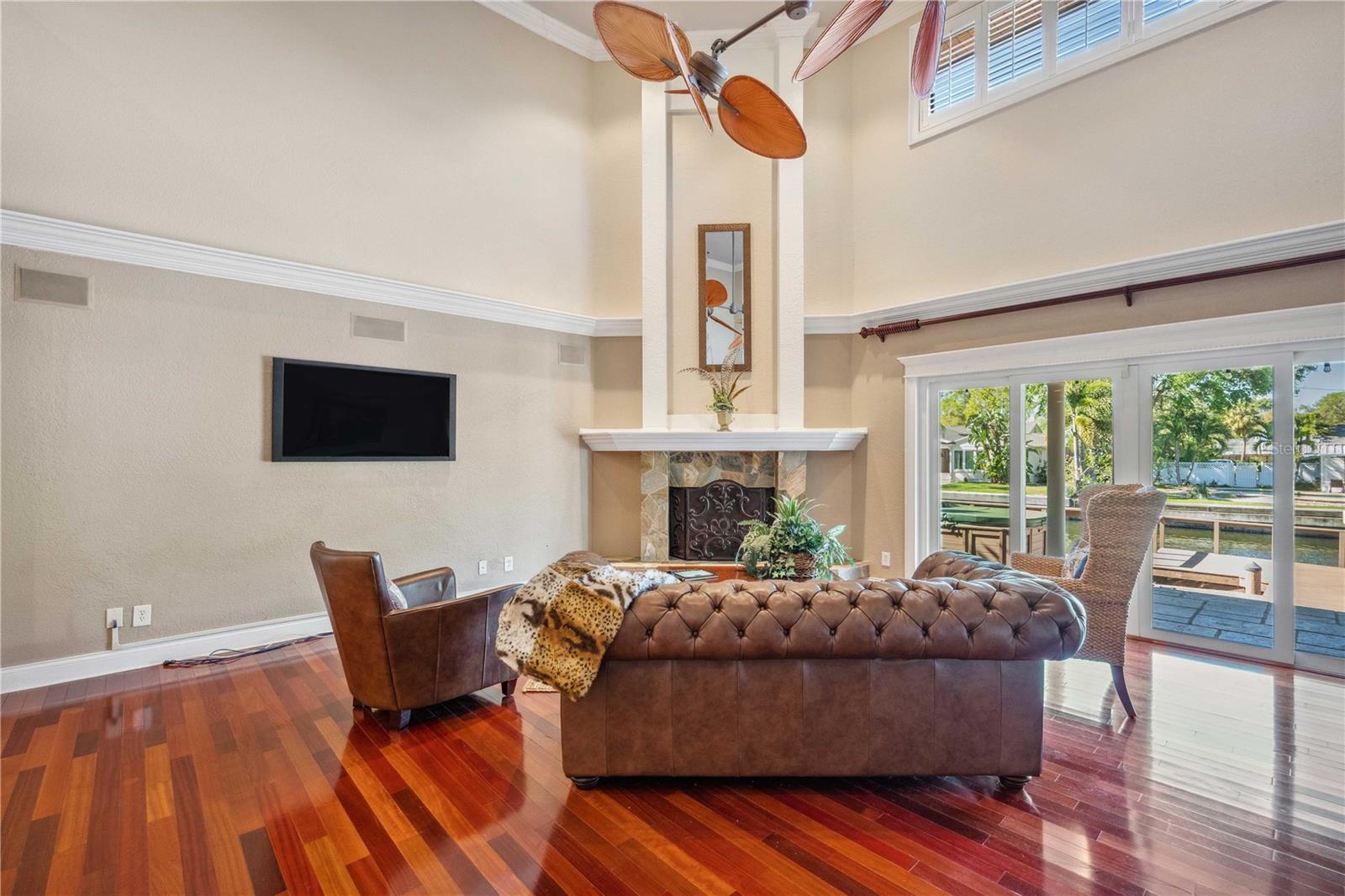 513 SUWANEE CIR, TAMPA, FL, 33606