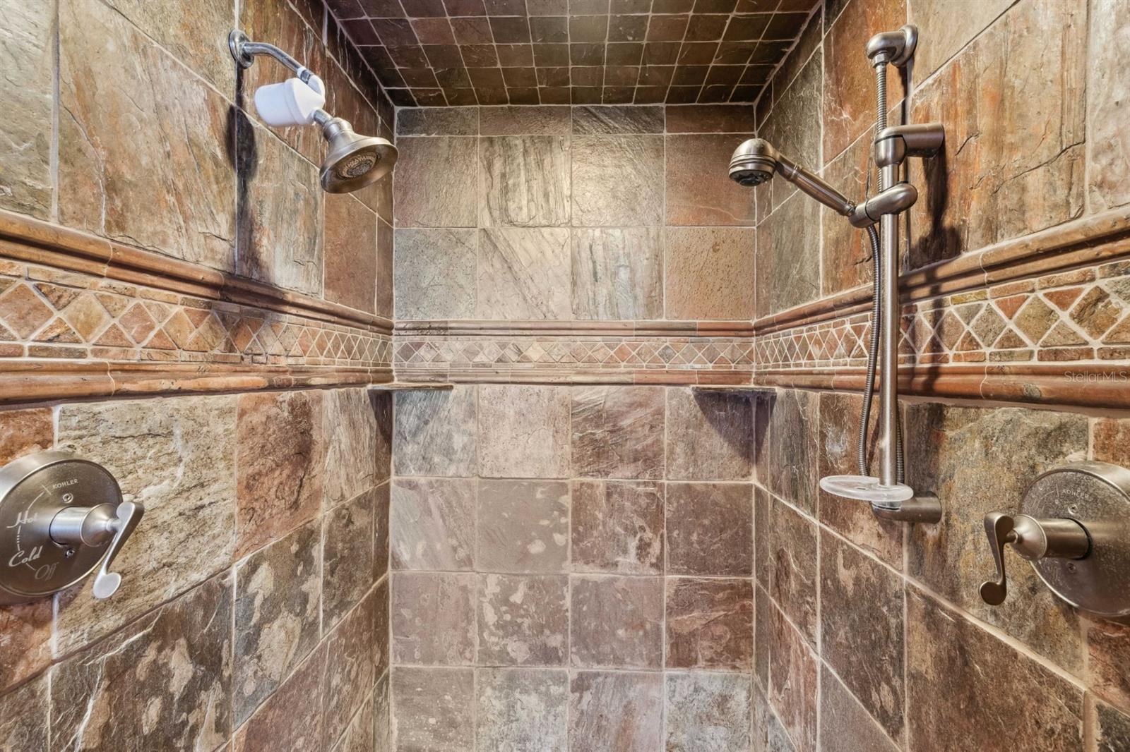 513 SUWANEE CIR, TAMPA, FL, 33606