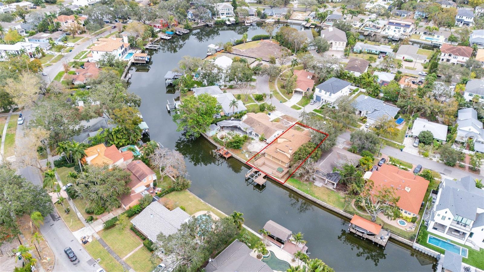 513 SUWANEE CIR, TAMPA, FL, 33606