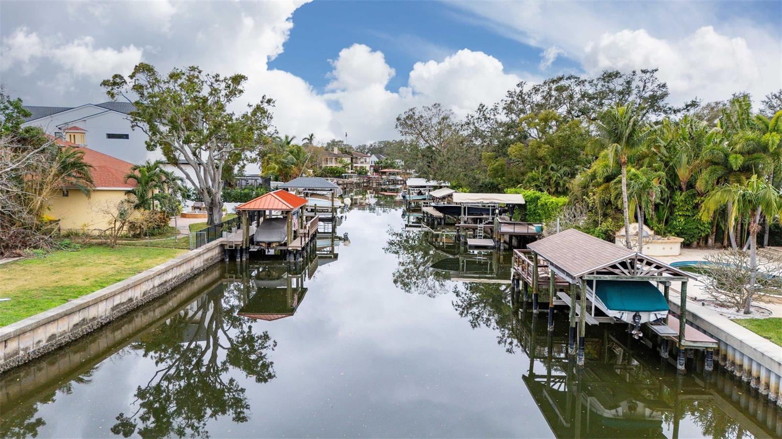 513 SUWANEE CIR, TAMPA, FL, 33606
