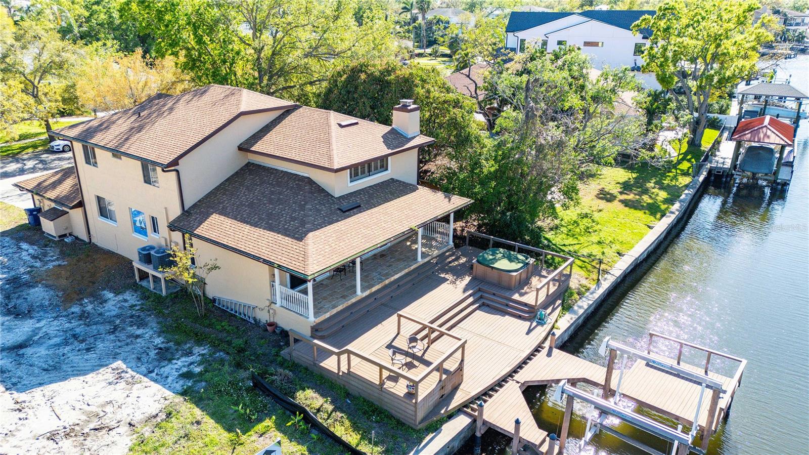 513 SUWANEE CIR, TAMPA, FL, 33606