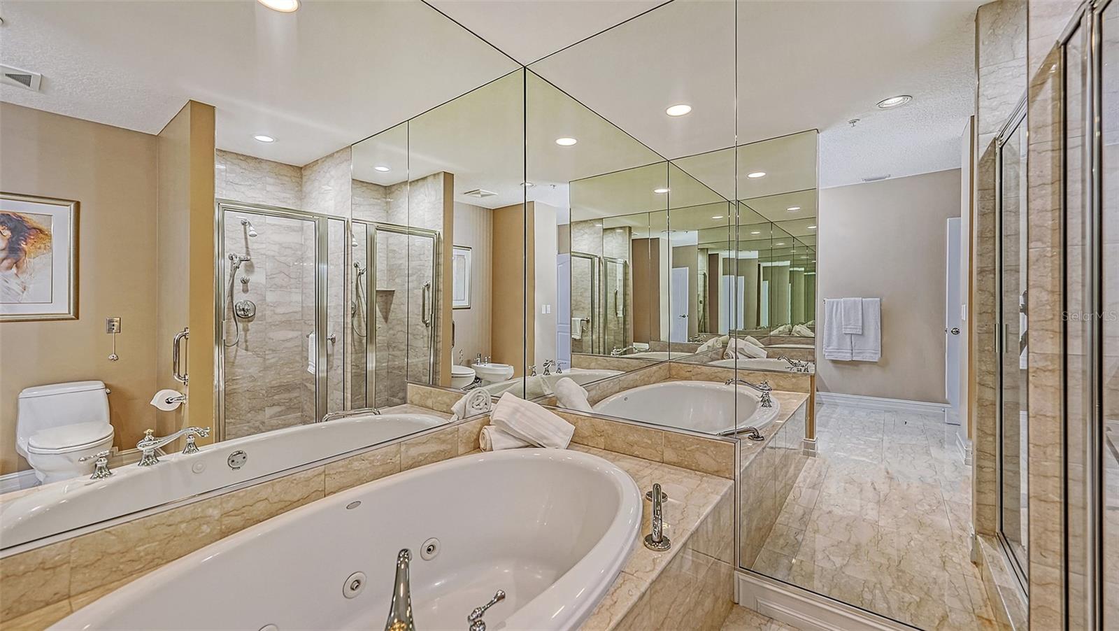 1233 N GULFSTREAM AVE #502, SARASOTA, FL, 34236