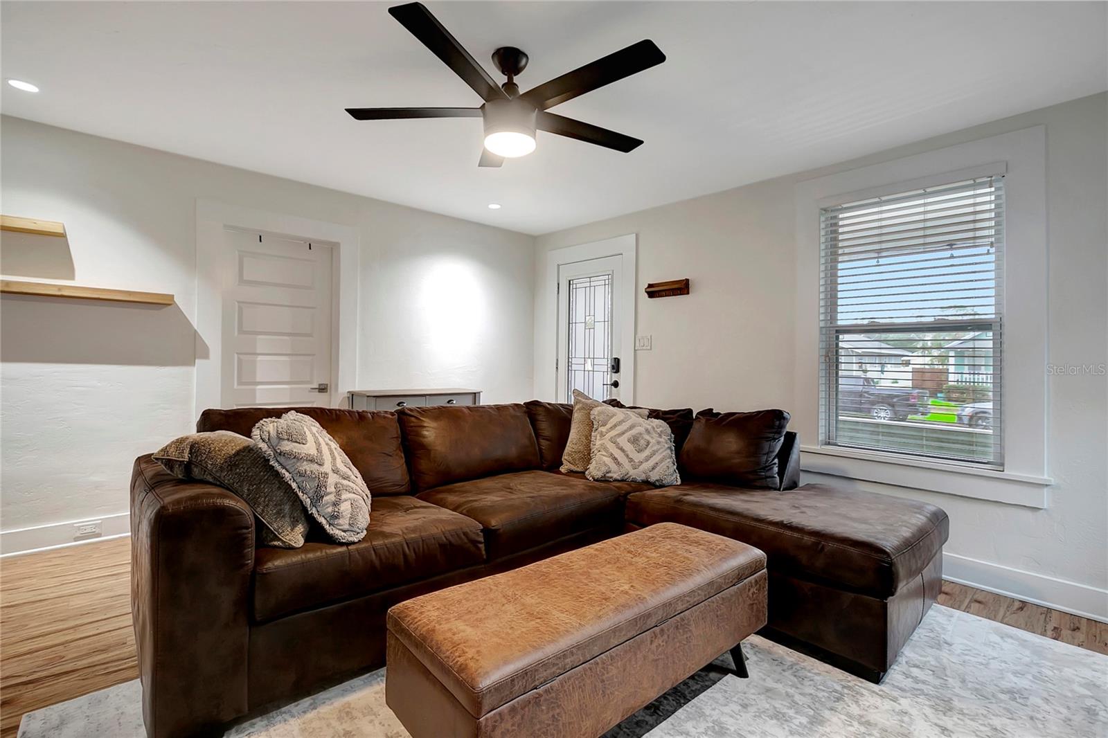 2715 14TH AVE N, ST PETERSBURG, FL, 33713