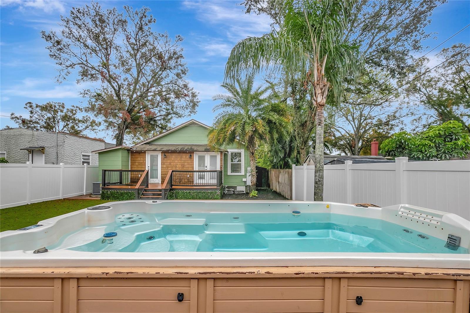 2715 14TH AVE N, ST PETERSBURG, FL, 33713