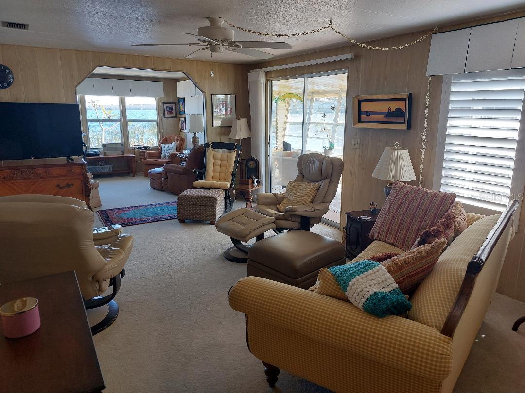 332 COLONIAL BLVD, PALM HARBOR, FL, 34684