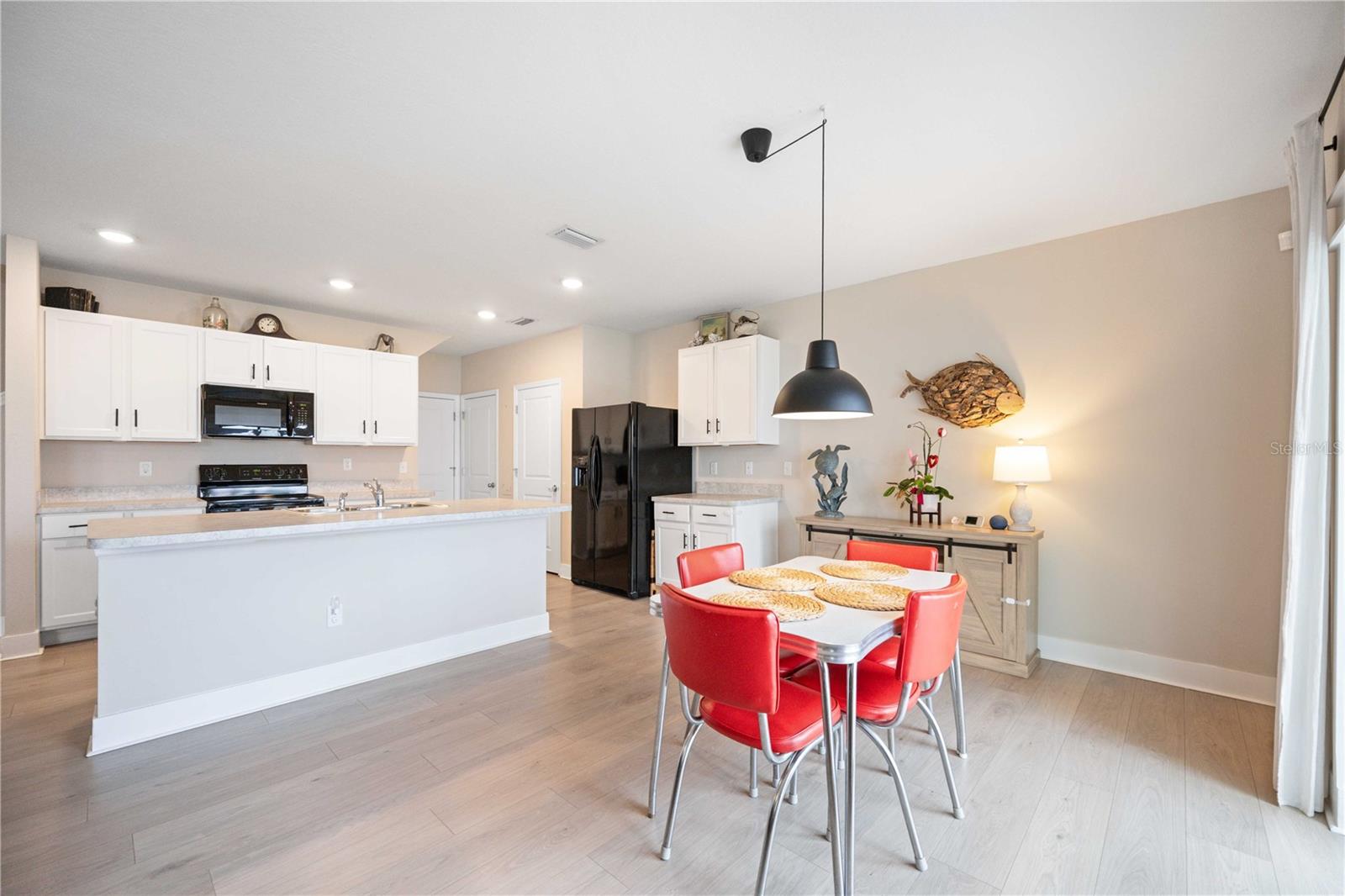 10210 MANGROVE WELL RD, SUN CITY CENTER, FL, 33573