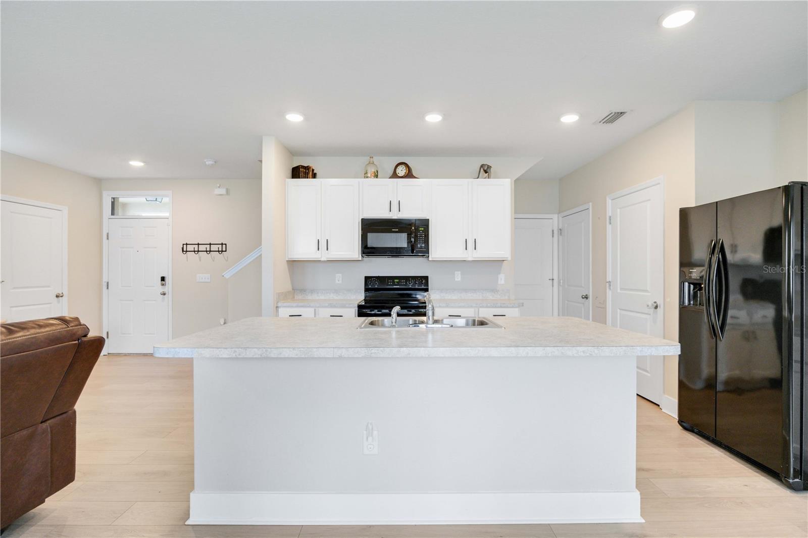 10210 MANGROVE WELL RD, SUN CITY CENTER, FL, 33573