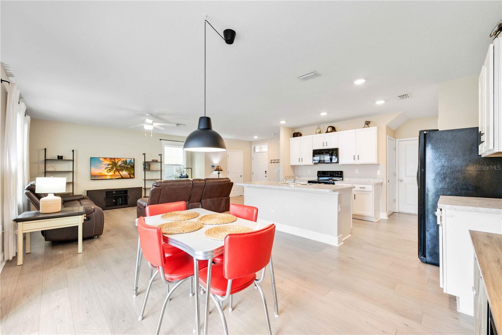 10210 MANGROVE WELL RD, SUN CITY CENTER, FL, 33573