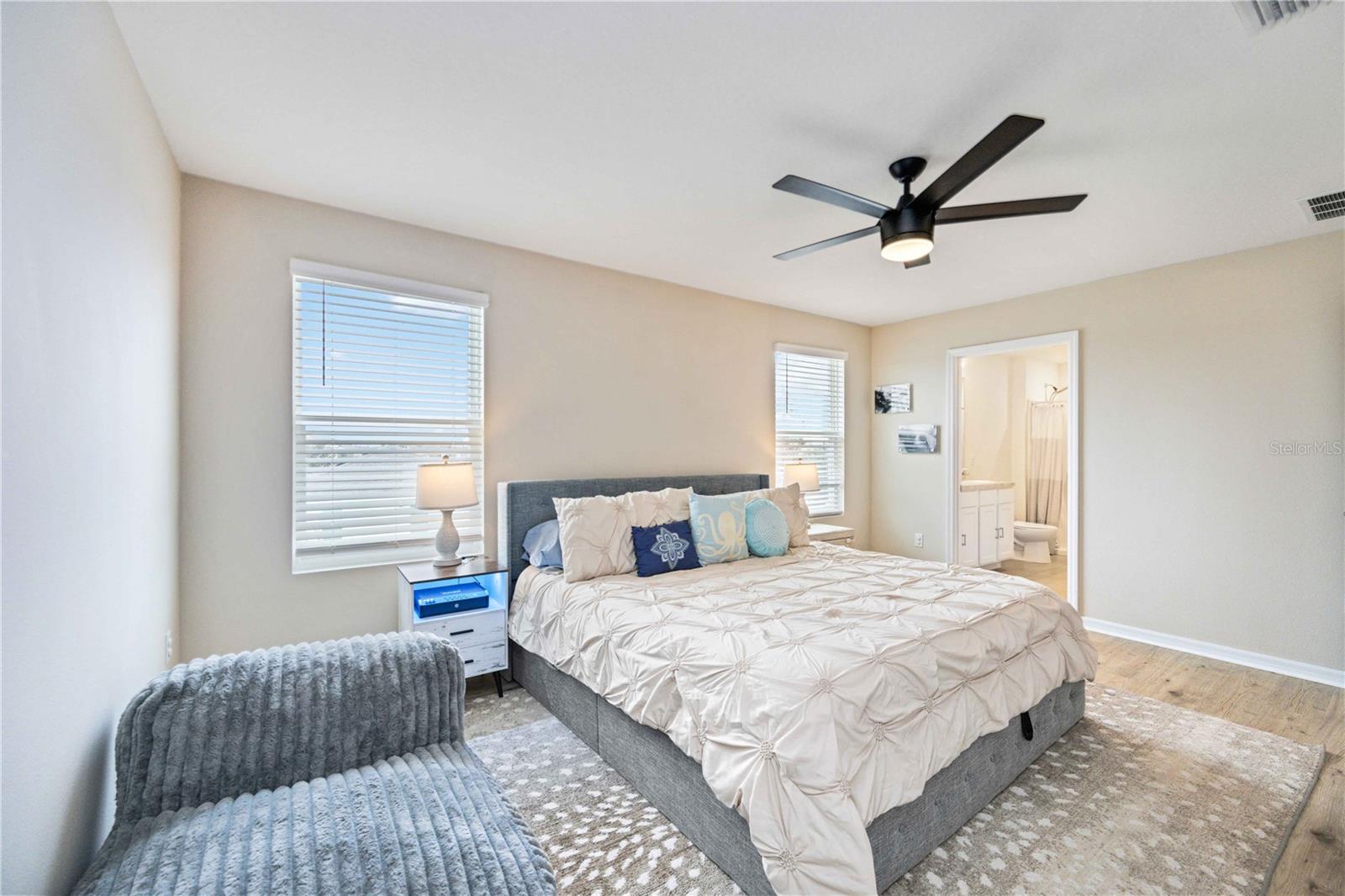 10210 MANGROVE WELL RD, SUN CITY CENTER, FL, 33573