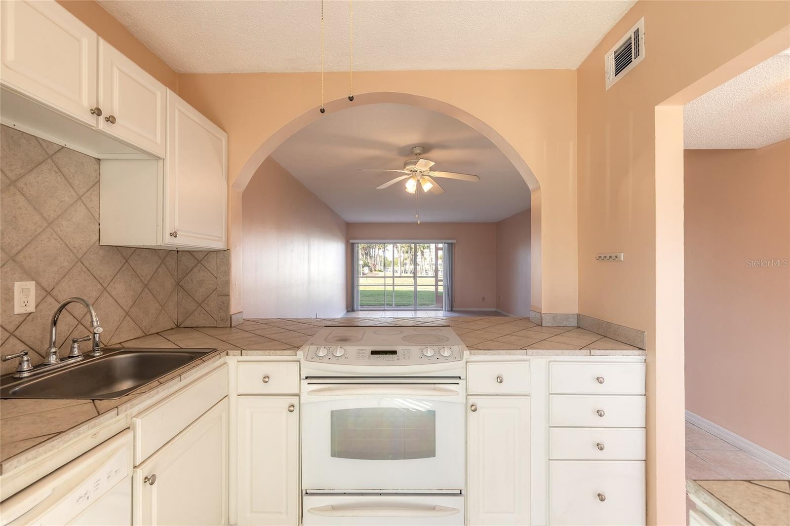 721 S BEACH ST #105A, DAYTONA BEACH, FL, 32114