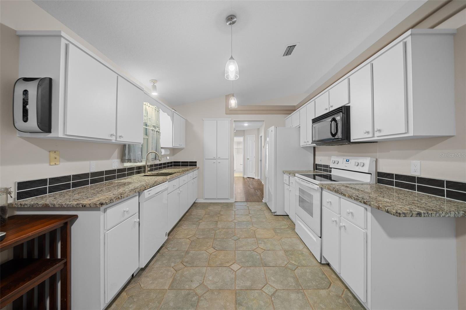 16 HICKORY LOOP WAY, OCALA, FL, 34472