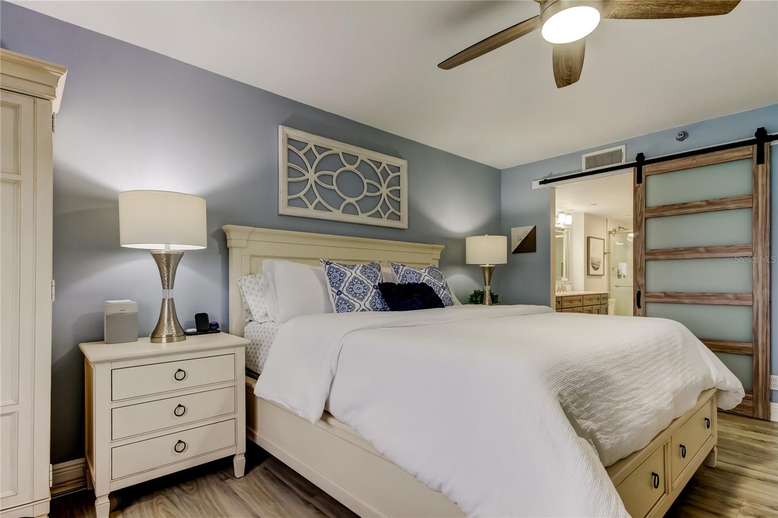 6265 SUN BLVD #906, ST PETERSBURG, FL, 33715