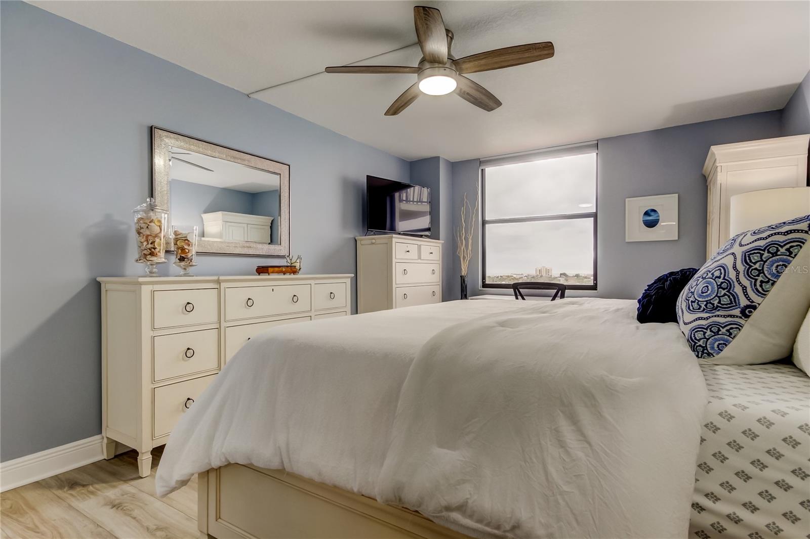 6265 SUN BLVD #906, ST PETERSBURG, FL, 33715