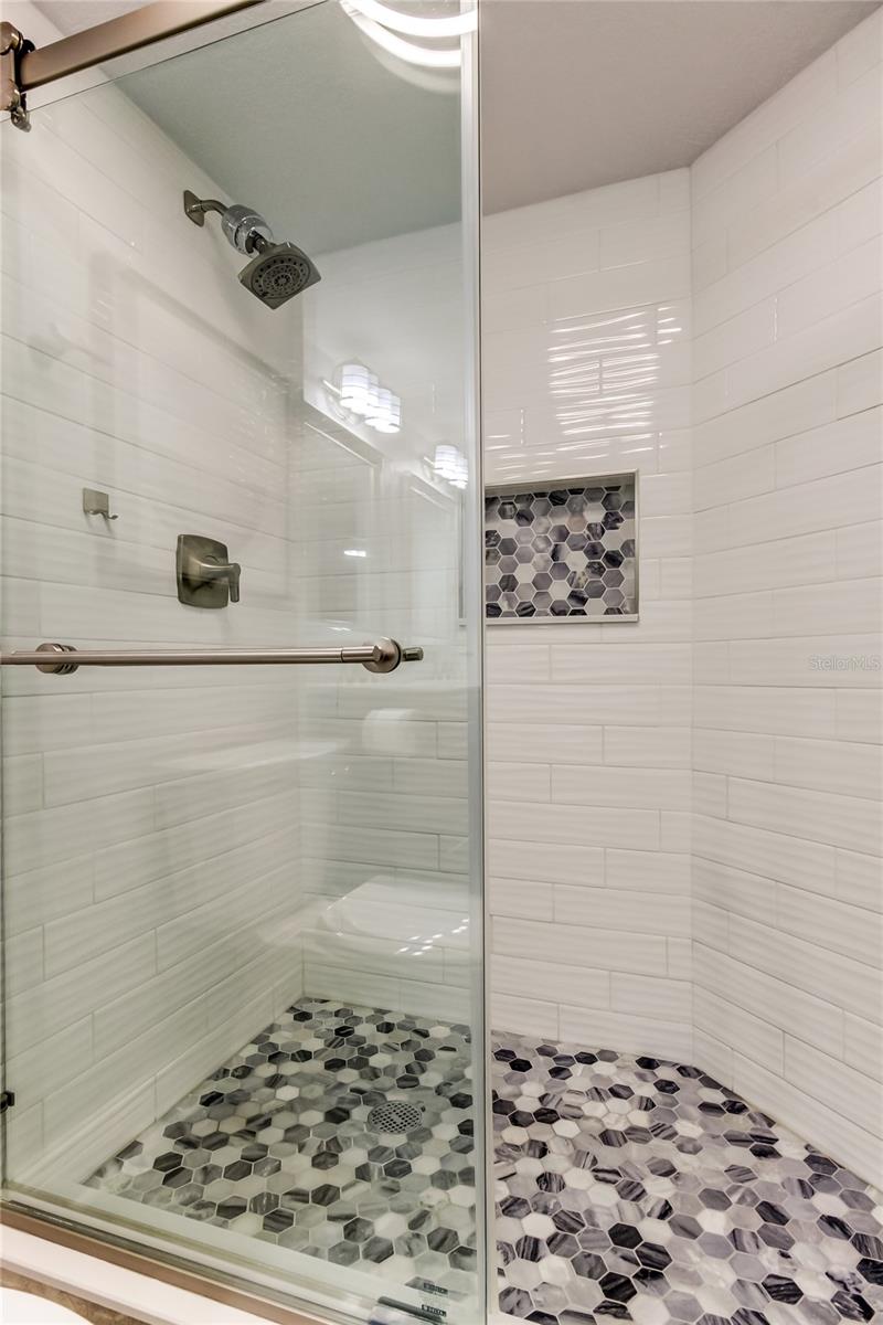 6265 SUN BLVD #906, ST PETERSBURG, FL, 33715
