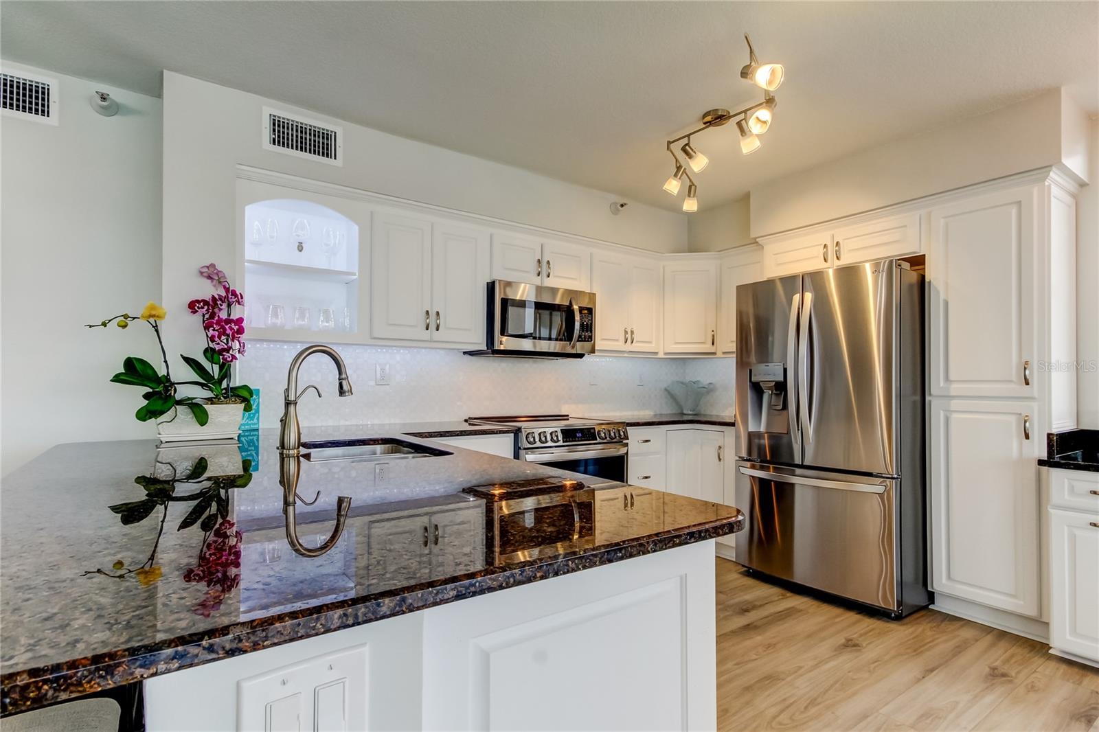 6265 SUN BLVD #906, ST PETERSBURG, FL, 33715