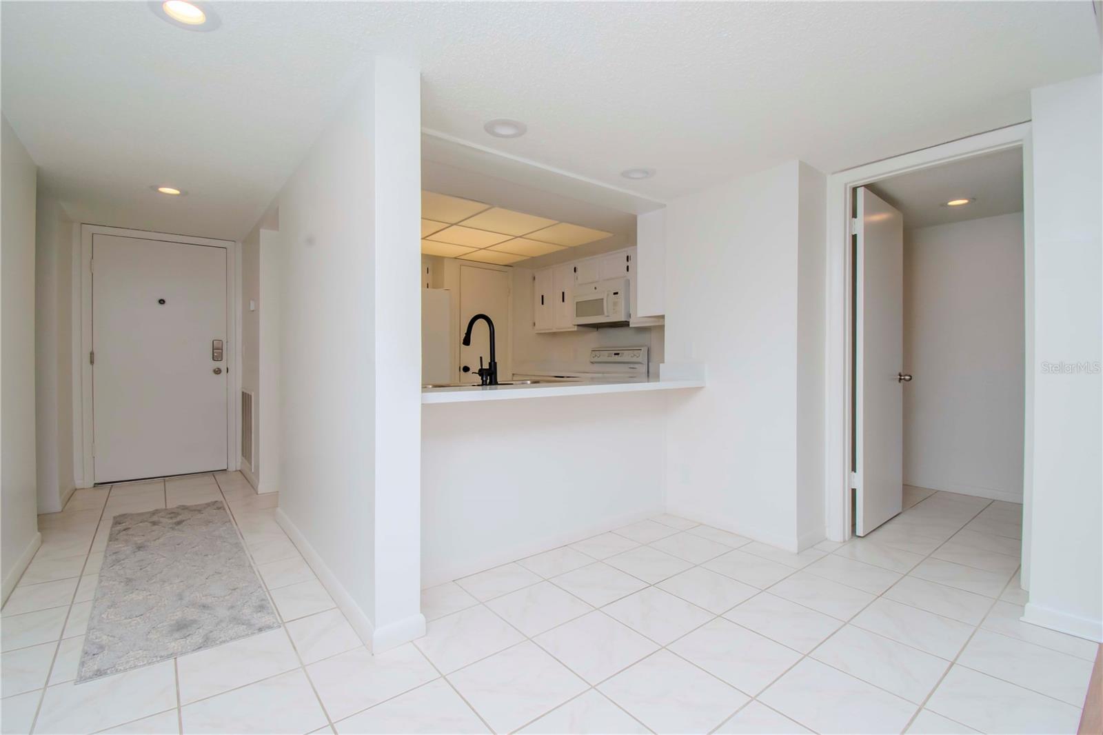 102 MARINER DR, TARPON SPRINGS, FL, 34689