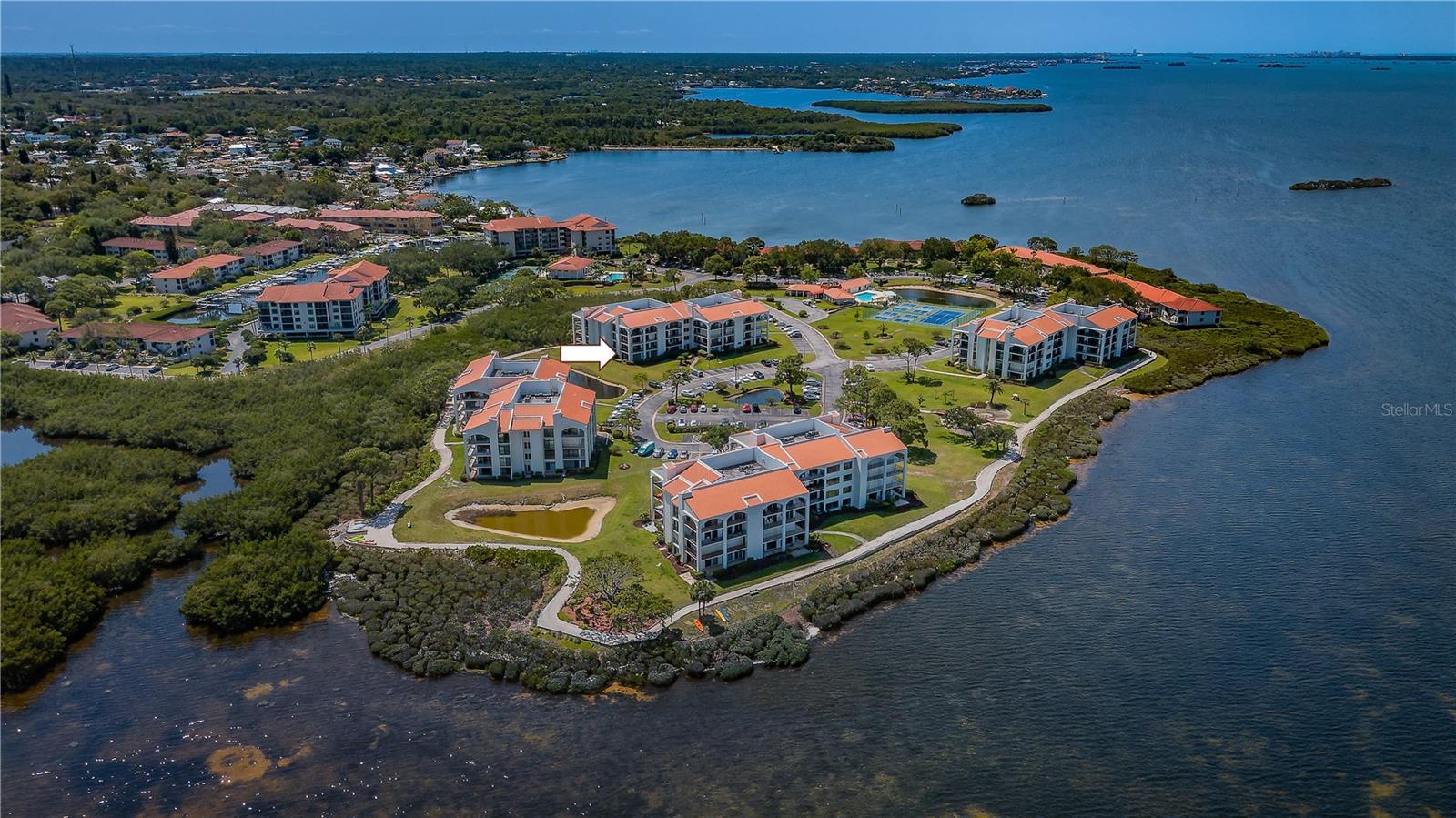 102 MARINER DR, TARPON SPRINGS, FL, 34689