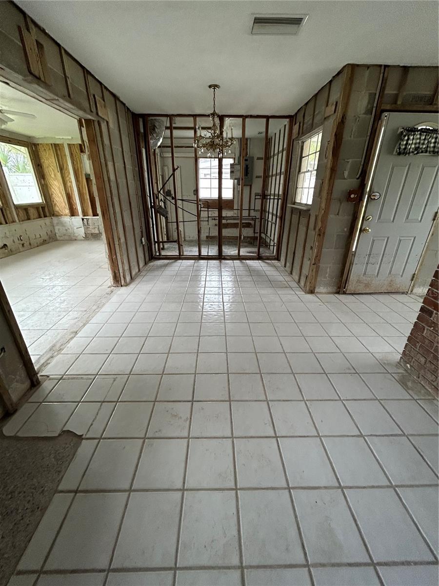 284 ORANGE CAMP RD, DELAND, FL, 32724