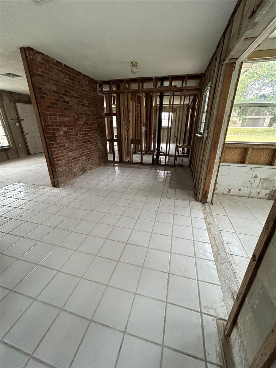 284 ORANGE CAMP RD, DELAND, FL, 32724