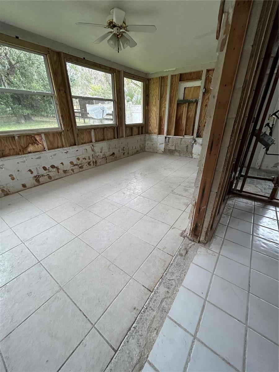 284 ORANGE CAMP RD, DELAND, FL, 32724